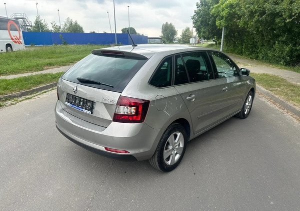 Skoda RAPID cena 39900 przebieg: 90000, rok produkcji 2018 z Brzesko małe 56